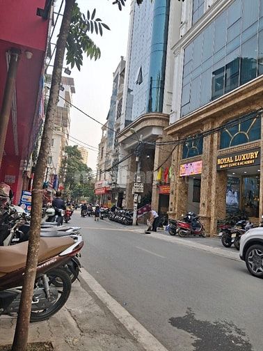 Cần Bán Gấp. Mp Tô Vĩnh Diện. 120m2. 9 tầng. Mt 8m. Lô góc