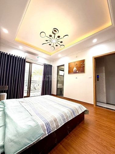 Bán nhà phố Định Công, Q Hoàng Mai 36m2, 6 tầng, thang máy, mặt tiền 6
