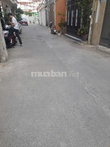 Nhà HIẾM 9,5 Tỷ, gần trường Việt Úc, NT.Thập,  DT 4,5x12m.