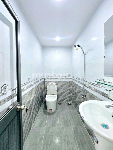 Nhà 3phòng ngủ dtsd 104m Huỳnh Tấn Phát Sát bên Q7 