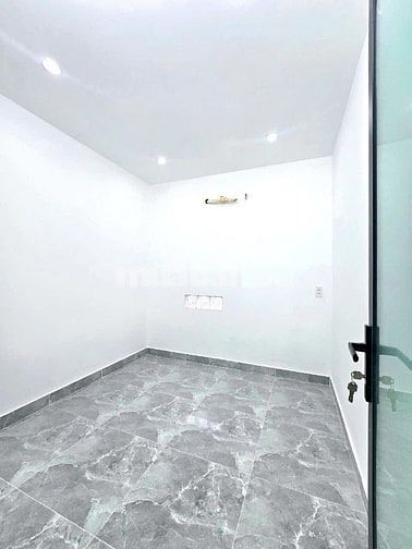 Nhà 3phòng ngủ dtsd 104m Huỳnh Tấn Phát Sát bên Q7 