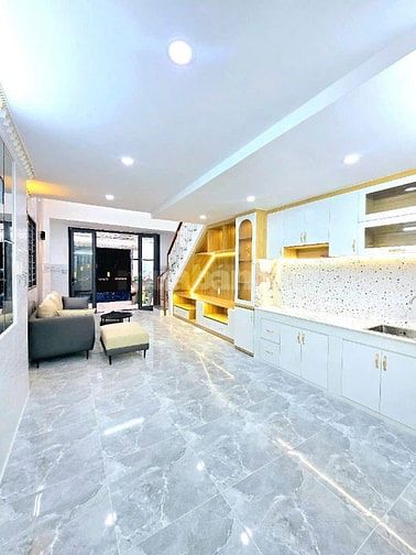Nhà 3phòng ngủ dtsd 104m Huỳnh Tấn Phát Sát bên Q7 