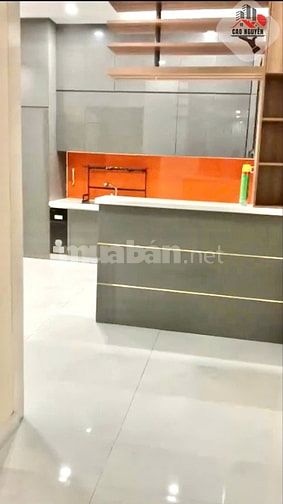 Biệt thự sân vườn, 400m2, full nội thất, gần Tân Phú