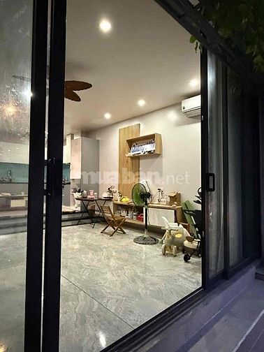 Bán nhà 3 tầng mới – kiệt 408 hoàng diệu – trung tâm tp đà nẵng