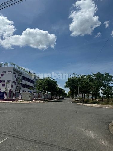 Khu TDC D2D view đẹp, cần ra gấp lô đất 90m2 giá 2 tỷ 3 , đường ĐT 769