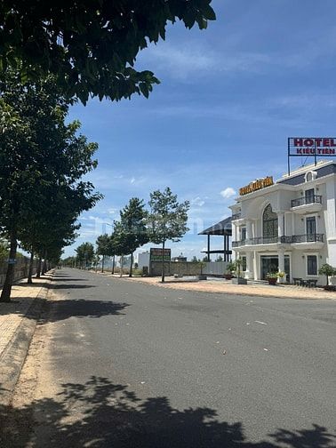 Khu TDC D2D view đẹp, cần ra gấp lô đất 90m2 giá 2 tỷ 3 , đường ĐT 769
