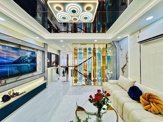 SIÊU PHẨM! Phòng xông hơi tại nhà đường Hoa Sứ phường 7 Phú Nhuận 63m2