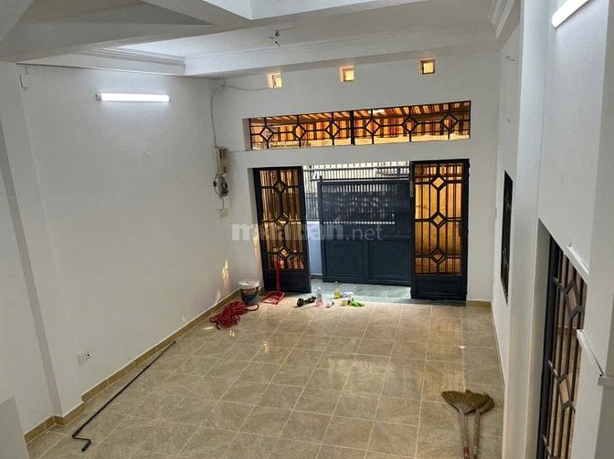 Cho Thuê Nhà Mới Xây Lý Chính Thắng