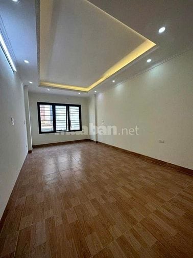 BÁN NHÀ LIỀN KỀ 5 TẦNG – NGÕ RỘNG 4M – GẦN GA TÀU ĐIỆN – TRUNG TÂM 