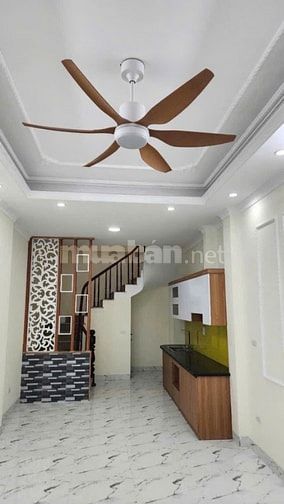 BÁN NHÀ LIỀN KỀ 5 TẦNG – NGÕ RỘNG 4M – GẦN GA TÀU ĐIỆN – TRUNG TÂM 