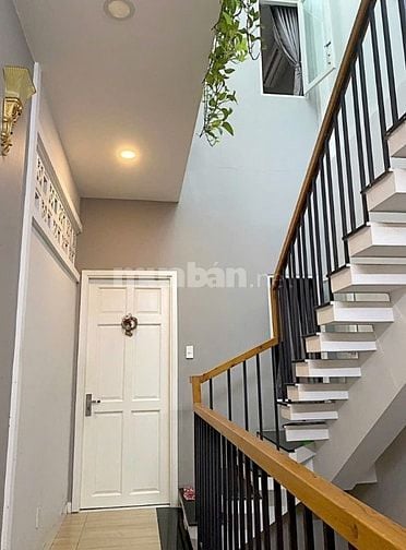 NHÀ 6 TẦNG HXH 80M2 có GARA Ô TÔ - CỘNG HÒA, P13,TÂN BÌNH nhỉnh 13 TỶ