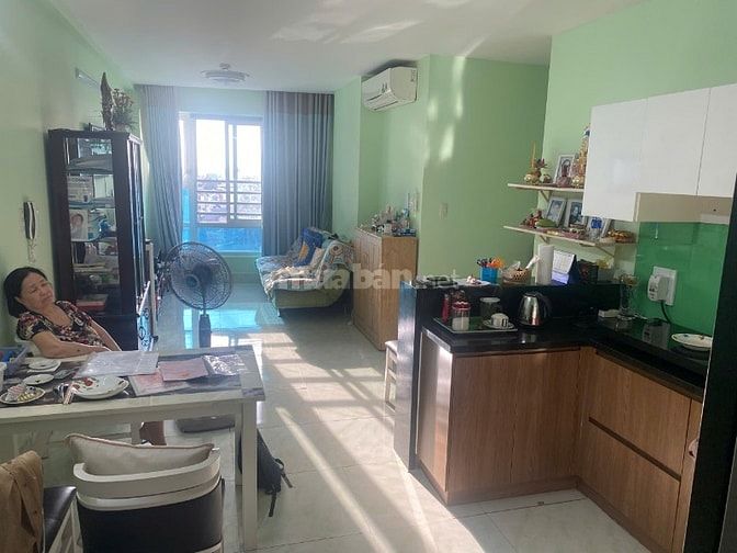 Bán căn hộ Lô A Lầu 11 c/cư Summer Square P.14 Quận 6 giá 3,3 tỷ - 79m