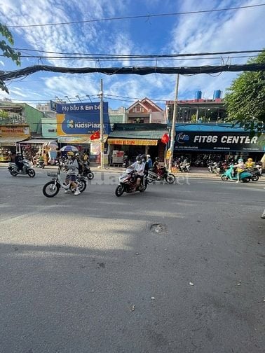 Bán căn hộ Lô A Lầu 11 c/cư Summer Square P.14 Quận 6 giá 3,3 tỷ - 79m