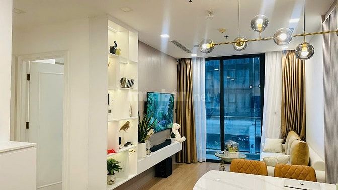 Bán căn hộ 1 phòng ngủ Vinhomes Golden River đã có sổ