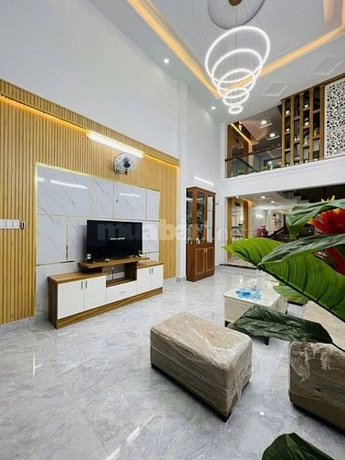 Siêu Phẩm Chân Dài Tại Chu Văn An Bình Thạnh