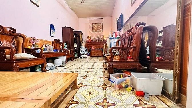 Bán nhà  Võ Chí Công diện tích 100m x3 tầng gần phố giá 13,x tỷ 