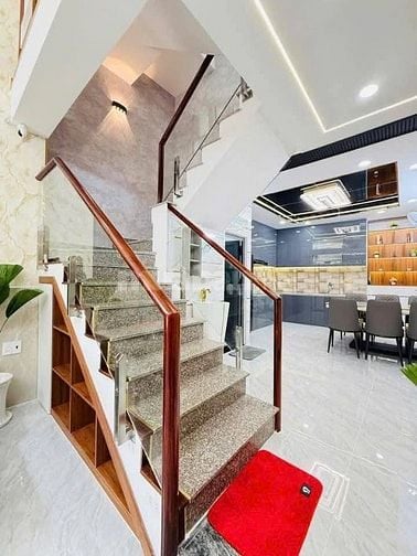 2TỶ360  Cần Bán Gấp Căn Nhà  Y Như Trong Hình 