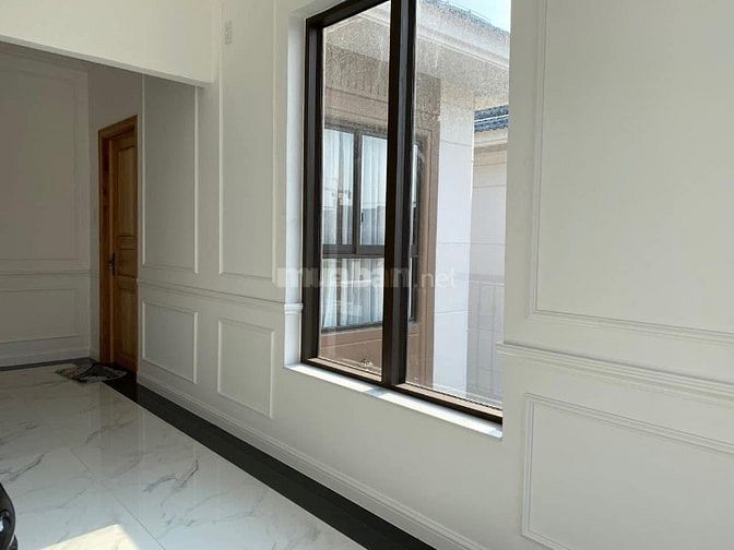 Cần bán nhà biệt thự song lập, nội thất cao cấp 200m2, Swan bay