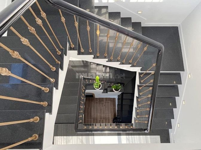 Cần bán nhà biệt thự song lập, nội thất cao cấp 200m2, Swan bay