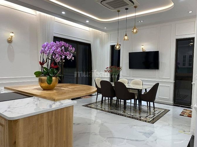 Cần bán nhà biệt thự song lập, nội thất cao cấp 200m2, Swan bay