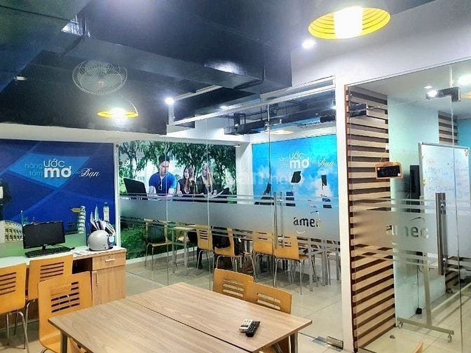 Cho thuê Shophouse góc 2MT Nguyễn Phúc Nguyên tiện làm vp, kinh doanh