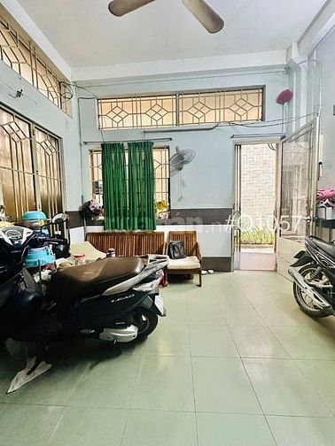 [Q1057] Hẻm thoáng – Nhà 3 Tầng – Gần Mặt Tiền 3/2, quận10 –Chỉ 5,x Tỷ