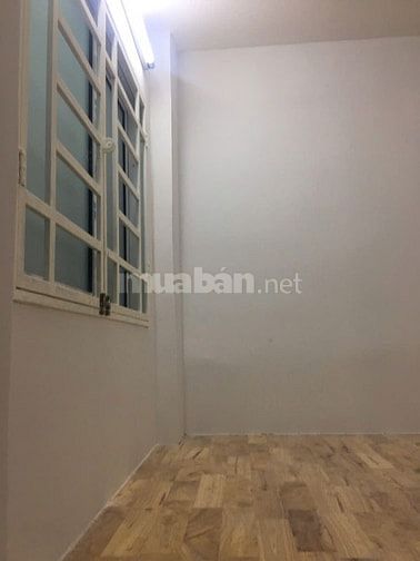 chính chủ bán nhà quận 4 giá 500tr siêu rẻ 