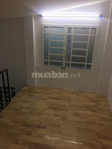 chính chủ bán nhà quận 4 giá 500tr siêu rẻ 