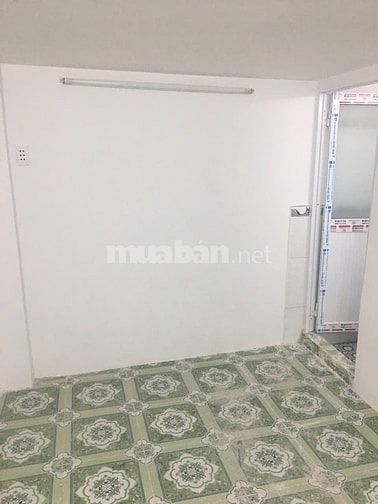 chính chủ bán nhà quận 4 giá 500tr siêu rẻ 