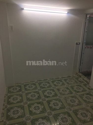 chính chủ bán nhà quận 4 giá 500tr siêu rẻ 