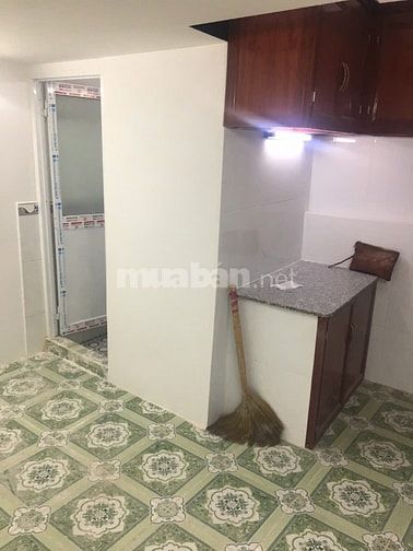 chính chủ bán nhà quận 4 giá 500tr siêu rẻ 