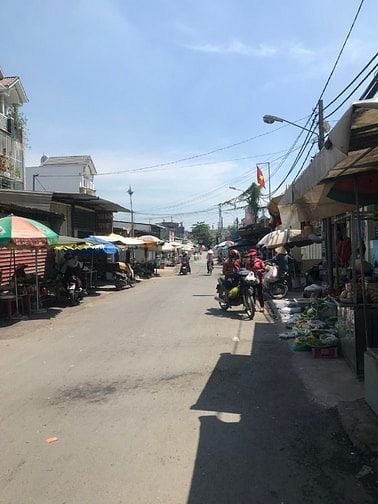 Bán nhà Mặt Tiền đường ngay chợ tiện kinh doanh 