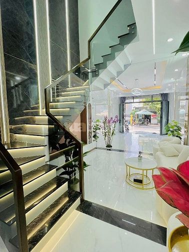 Nhà sr mặt tiền kinh doanh buôn bán gần tp thủ Đức 