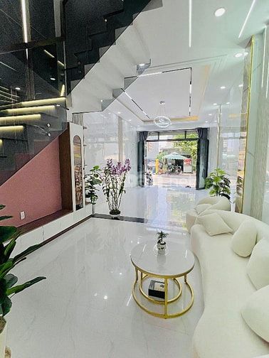 Nhà sr mặt tiền kinh doanh buôn bán gần tp thủ Đức 