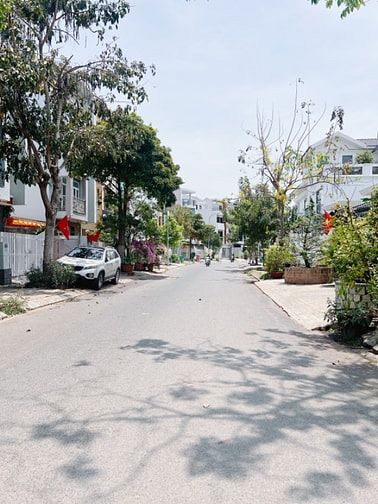 Cần Tiền Nhượng Lại Lô Đất 5m*21m Thổ Cư Khu Sadeco 