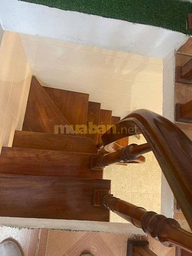 Bán nhà phố Quán Sứ, Q Hoàn Kiếm, 50m2, 2 tầng, 2 ngủ, có sổ đỏ riêng