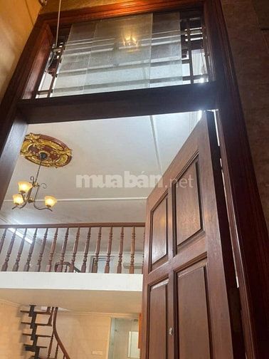 Bán nhà phố Quán Sứ, Q Hoàn Kiếm, 50m2, 2 tầng, 2 ngủ, có sổ đỏ riêng