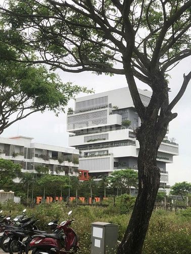 Bán căn nhà 2.5 tầng trục shophouse khu đô thị FPT, Ngũ Hành Sơn 