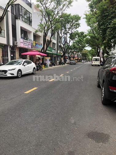 Bán căn nhà 2.5 tầng trục shophouse khu đô thị FPT, Ngũ Hành Sơn 