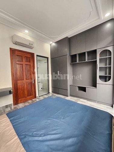 Bán căn nhà phố nằm ngay thị trấn cách Phú Mỹ Hưng chỉ 5p di chuyển.