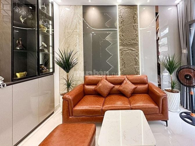 Cần bán gấp nhà TRẦN HƯNG ĐẠO, QUẬN 1 GIÁ CHỐT 4TỶ190 - HẺM XE HƠI 6M 