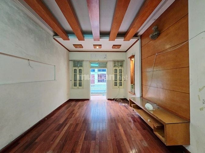 Bán nhà riêng Lê Trọng Tấn, phân lô, gara ô tô, đi lại thuận tiện