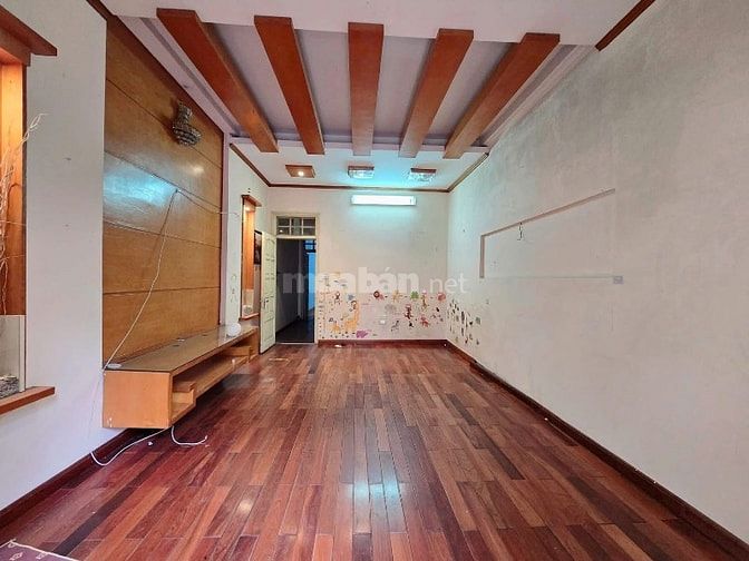 Bán nhà riêng Lê Trọng Tấn, phân lô, gara ô tô, đi lại thuận tiện