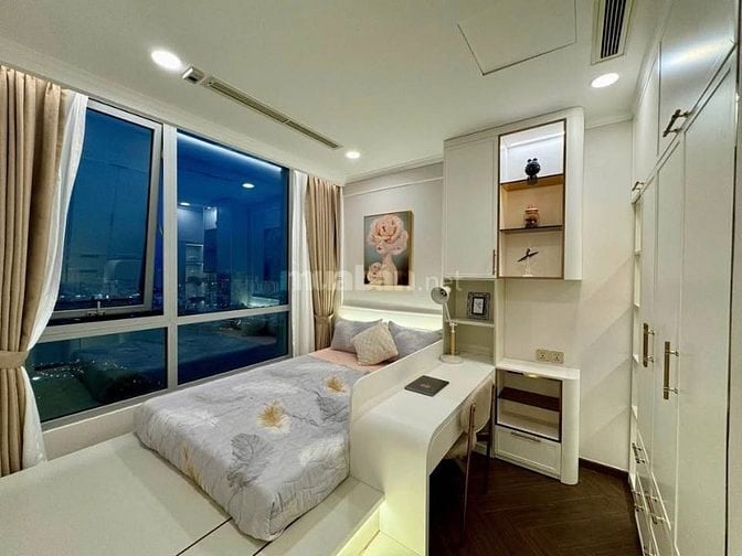 Chính chủ bán căn hộ 54m2/1 tỷ 4 , full NT, sổ hồng riêng,mua dọn ở.