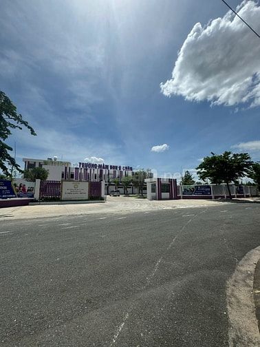 Cần ra gấp lô đất mặt tiền đường D2D Long Thành. 90m2 giá 2.3 tỷ