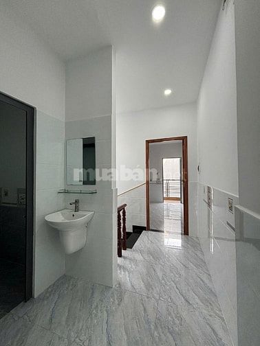 Chính chủ, Cho thuê nhà 4x20m, Nhà mới, 3 phòng ngủ 3 WC, 