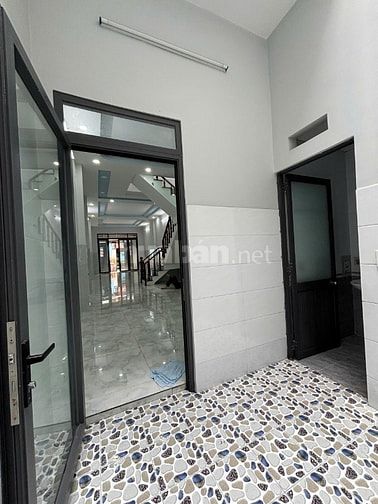 Chính chủ, Cho thuê nhà 4x20m, Nhà mới, 3 phòng ngủ 3 WC, 