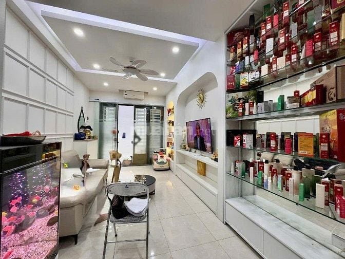 Nhà đẹp Nam Dư ở ngay,dân xây, chắc chắn,3 ngủ, 20m ra phố,giá 6.2 tỷ