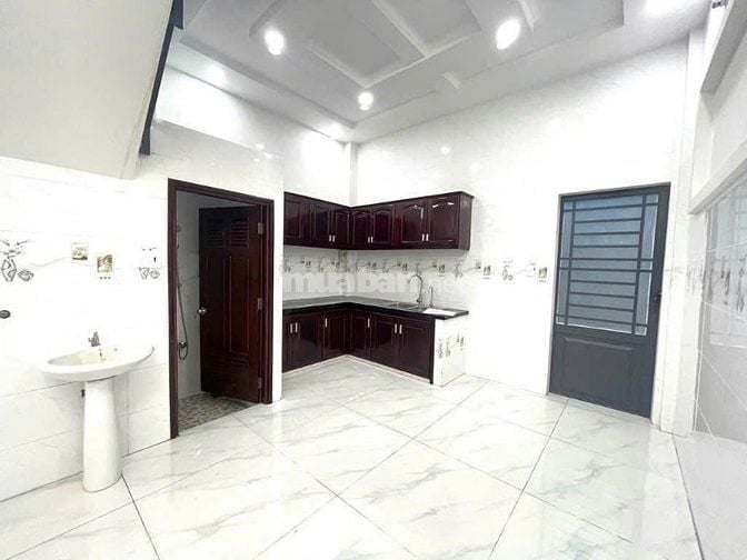 Tài sản thanh lý  Đ. Trần Bình Trọng | Hẻm lớn 5m nhà 44m2 