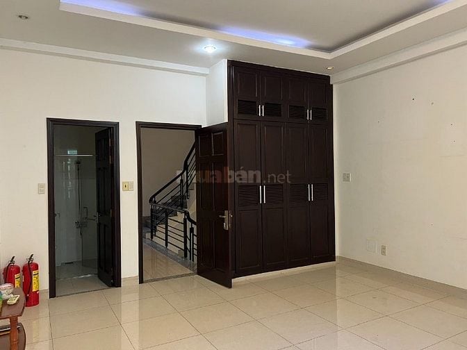 Bán nhà đẹp 5x20 Him Lam Kênh Tẻ Q7 